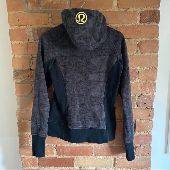 Lululemon Scuba Hoodie - Picture 3 of 5
